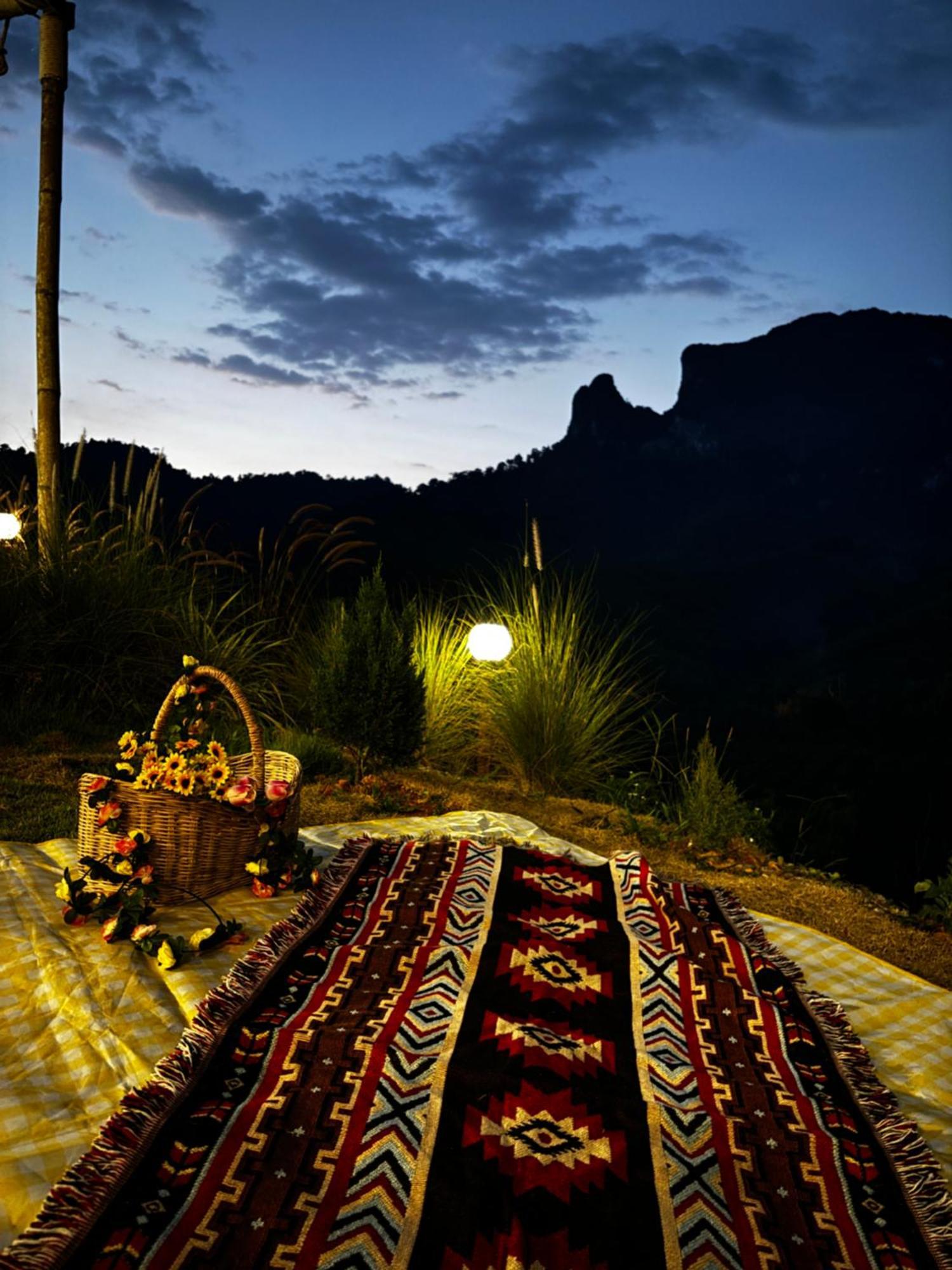Camping Phutajoy Khaosok แคมป์ปิ้งภูตาจ้อยเขาศก Ban Thung Lang Tham Exterior photo